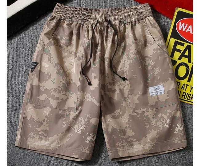Elastic Waist Camouflage Shorts